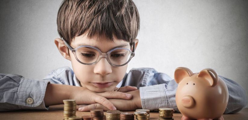 Ինչպե՞ս երեխաներին սովորեցնել ճիշտ վարվել գումարի հետ