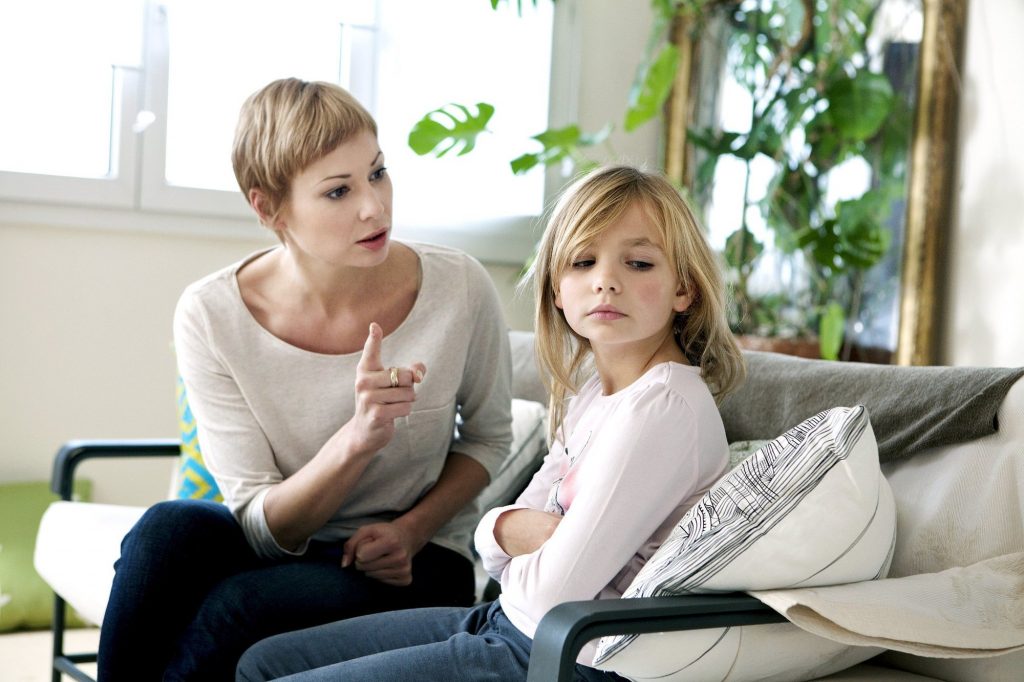 Ի՞նչեր չպետք է ասեն ծնողները իրենց աղջիկ երեխաներին
