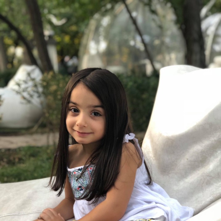 Լարիսա Ունուսյան