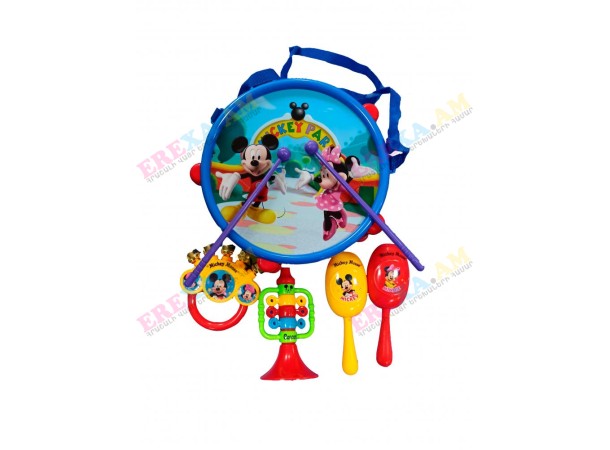 Խաղալիք թմբուկ հավաքածույով Խաղալիք թմբուկ հավաքածույով